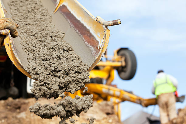 Best Concrete Steps and Stairs in Ntgomery City, MO